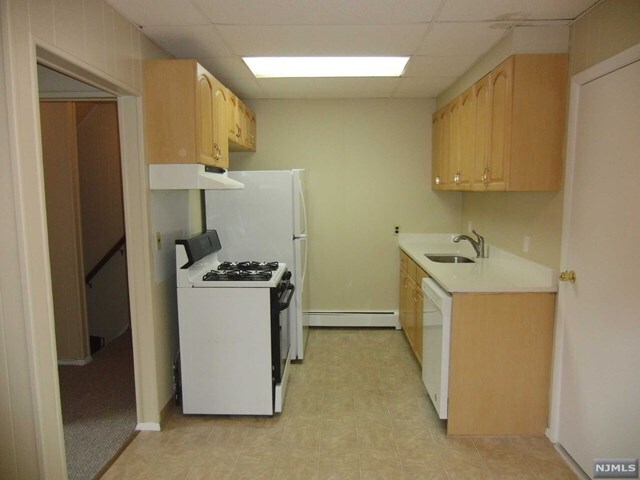 Building Photo - 25 Wanamaker Ave