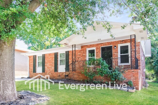 Foto del edificio - 1656 Kentucky Ave