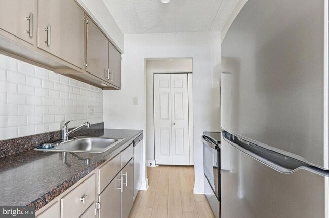 Photo - 280 Bridgewater Rd Apartment