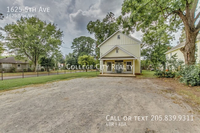 Building Photo - 1625 5th Ave
