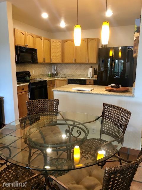 Foto del edificio - 1 br, 2 bath Condo - 9101 Jacaranda Lane