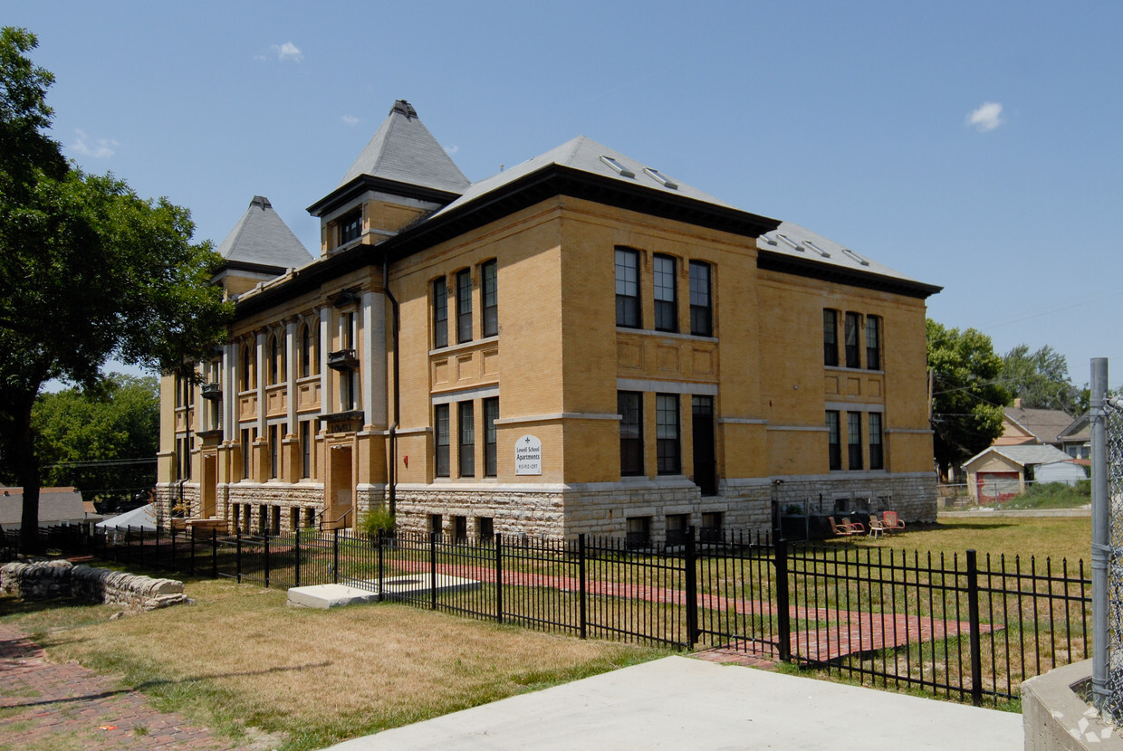 Primary Photo - Lowell Lofts Senior Apartments