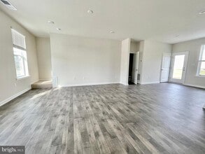 Building Photo - 87 Filbert Dr