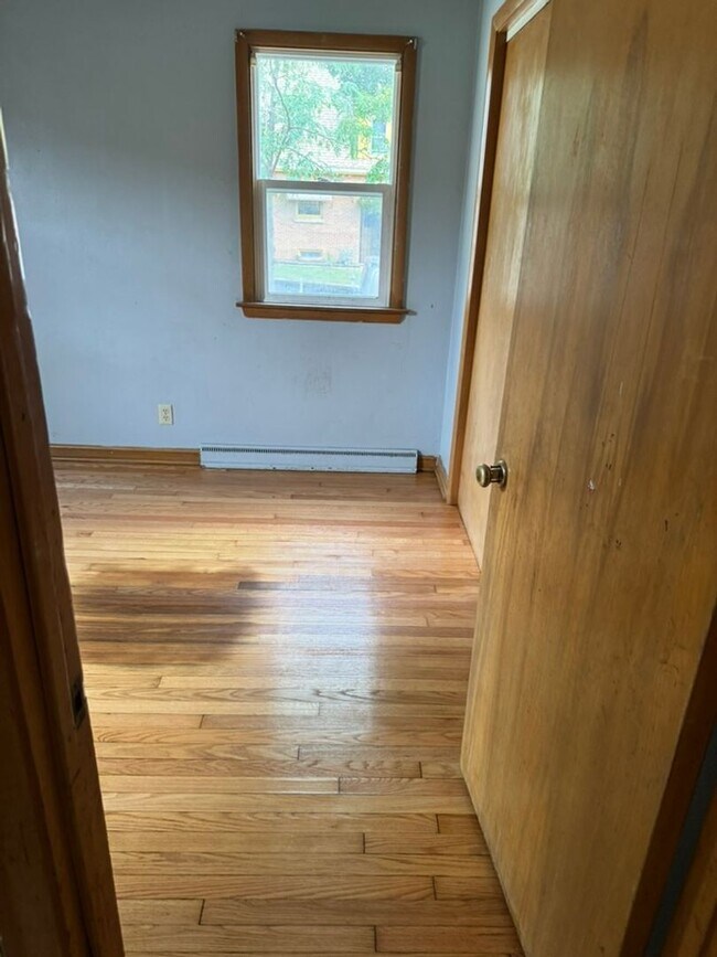 Building Photo - 4079 N 84th St