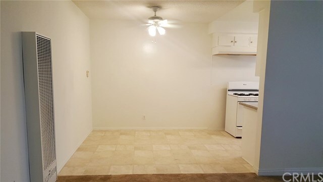 Foto del edificio - 943 N Louise St