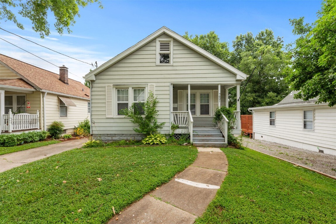 Foto principal - 7621 Weaver Ave