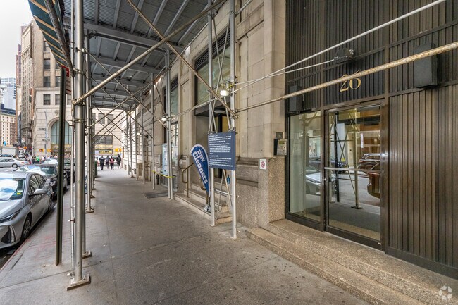 Building Photo - 26 Beaver St
