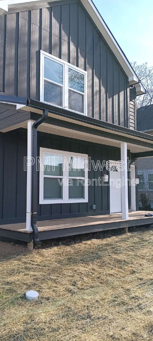 Foto del edificio - 1236 W 18th St