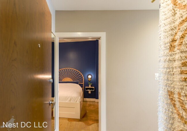 Building Photo - 1 br, 1 bath House - 301 H St NE Unit 403
