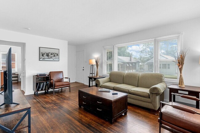 Foto del edificio - 6563 Julian Ave