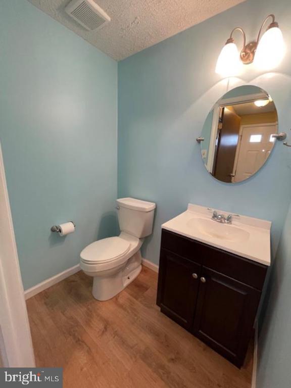 Foto del edificio - 105 Long Meadow Ct