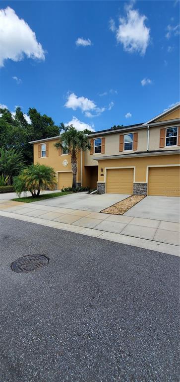 Foto del edificio - 8443 Pine River Rd