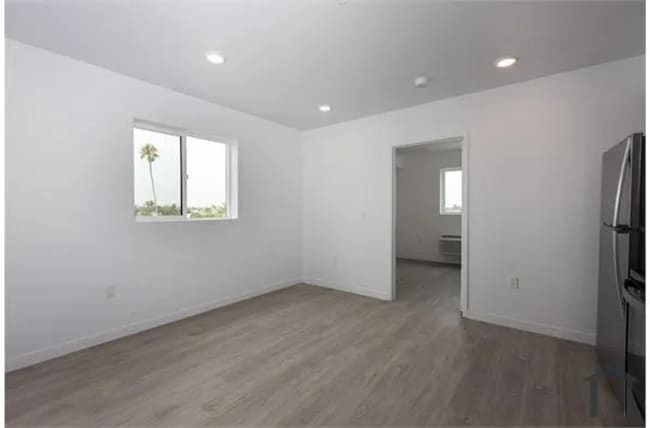 Building Photo - Gorgeous 1 bed/1 bath and Studio units ~ LA City Section 8 Voucher Accepted!
