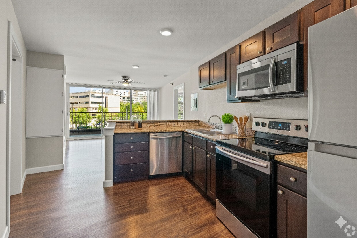 2BD/2BA 1305sf & 1BDBA 820sf - The View Tower