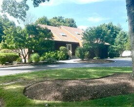 Building Photo - 500 Hoffman Ln