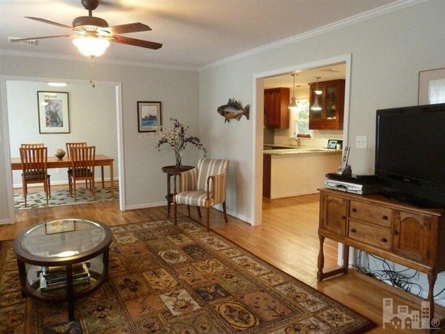 Photo - Close access to UNCW, Beach, Hwy 40, walk ... House