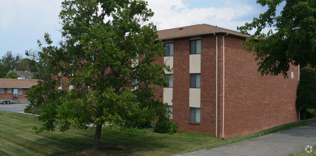 Building Photo - Bridgeway Gardens