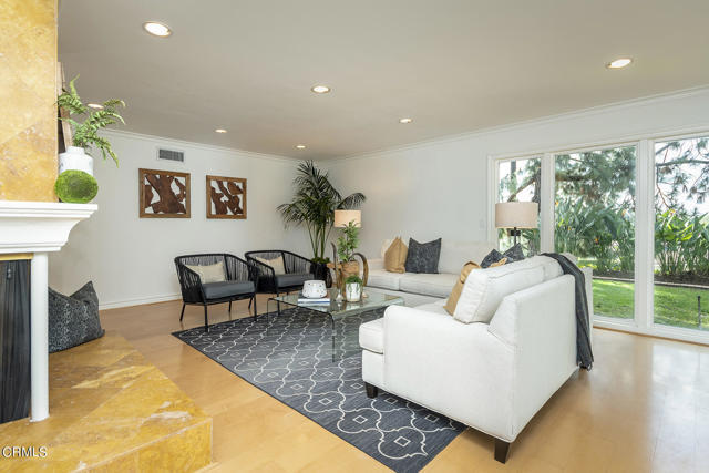 Foto del edificio - 5045 Redwillow Ln