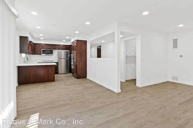Foto del edificio - 2 br, 2 bath Apartment - 828 18th Street 8...