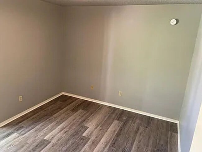 Foto del edificio - Available January 1st! 2 Bedrooms, 1.5 Bathrooms Two-Story Townhouse in Farmington