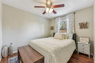 Building Photo - 1624 Aquarena Springs Dr Building Photo - 1624 Aquarena Springs Dr