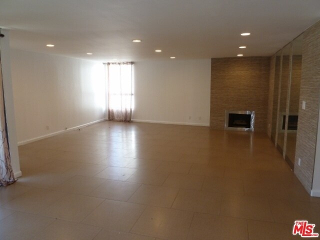 Building Photo - 15330 Albright St
