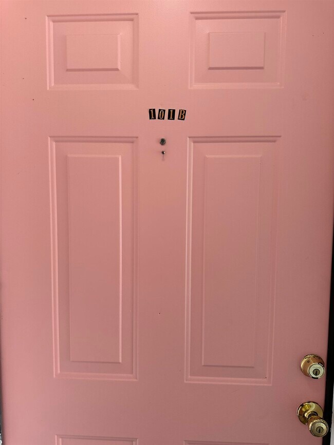 Foto del edificio - 420 Pine Ave