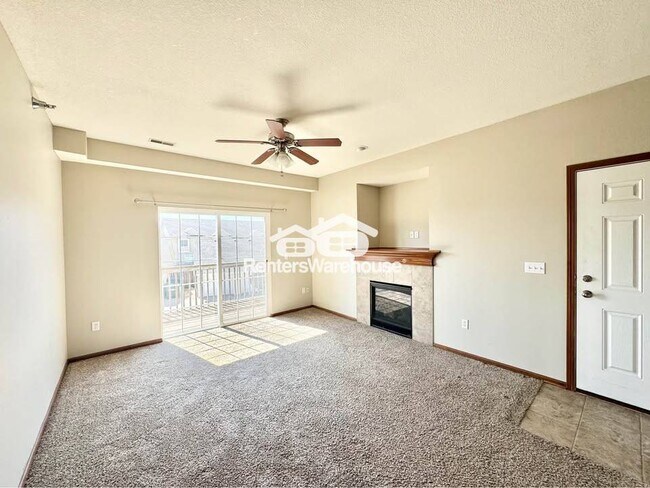 Foto del edificio - 1624 NW Prairie Lakes Dr