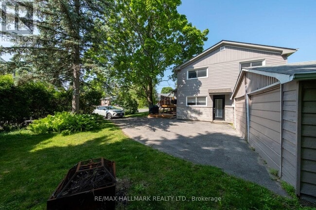 Building Photo - 15 Webster Dr