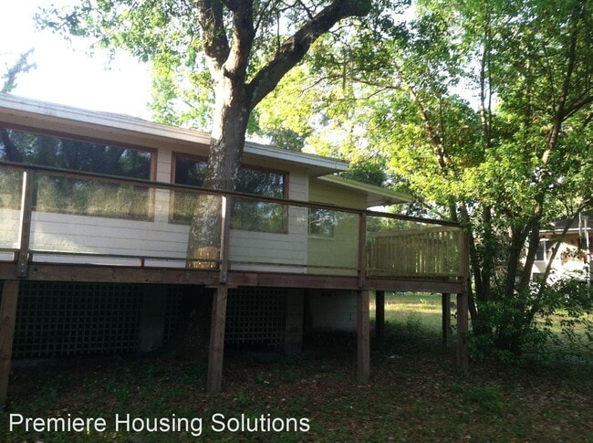 Building Photo - 3 br, 2 bath House - 3498 Riverdale Dr - R...