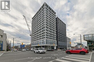 Building Photo - 2020 Bathurst St