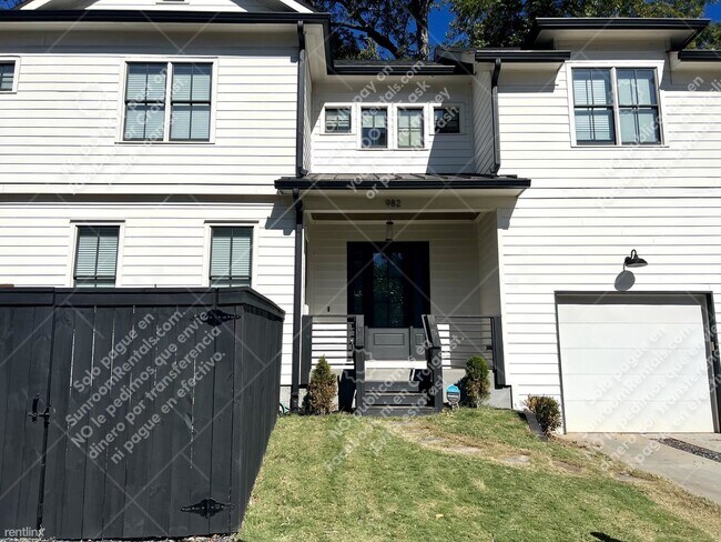 Building Photo - 4 br, 3.5 bath House - 982 Northern Ave SE