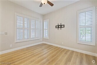 Building Photo - 9149 Spring Mountain Way