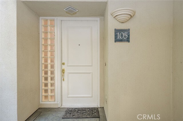 Building Photo - 2243 Martin