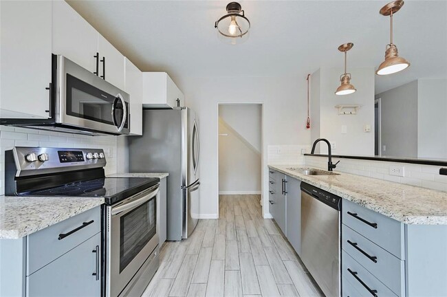 Building Photo - 5616 Emerald Forest Dr
