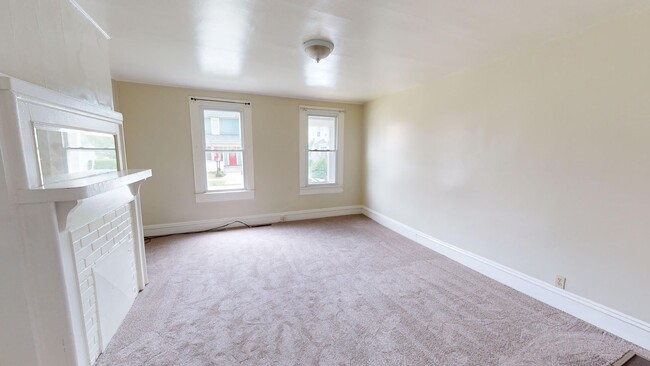 Building Photo - 337/339 N McKean St