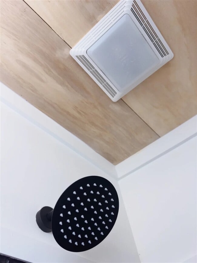 Building Photo - 2015 Union School Rd SW