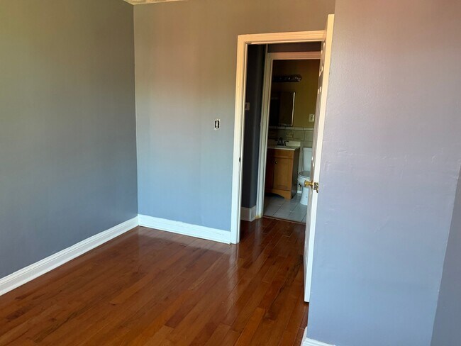 Foto del edificio - 63 Galveston Pl SW