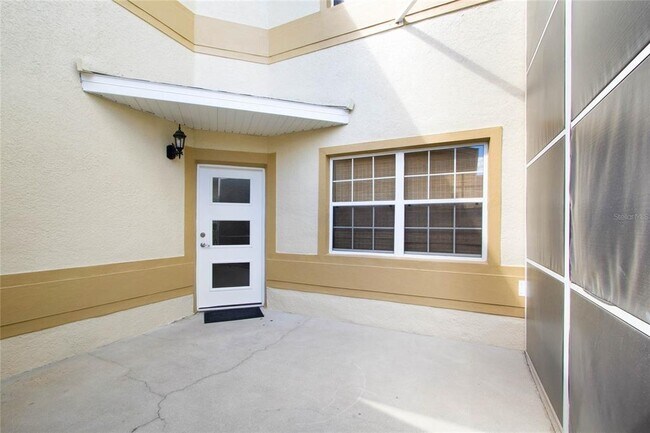 Building Photo - 13238 Fountainbleau Dr