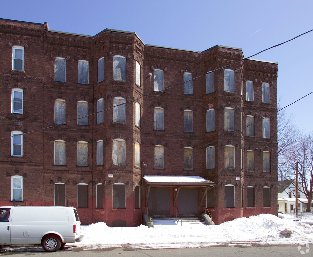 Foto del edificio - 88 N East St