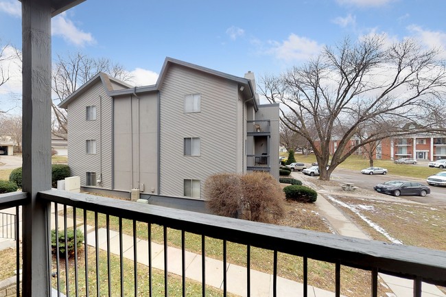 Building Photo - Westwood Apartments