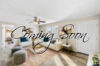 Building Photo - 733 Ascot Cir