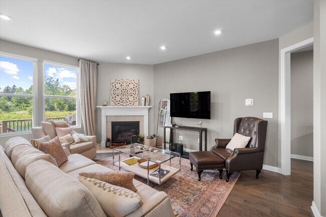 Foto del edificio - 48894 Windfall Rd