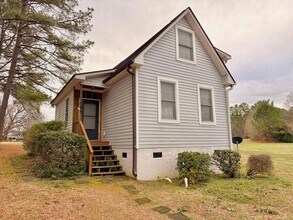 Building Photo - 105 Quail Springs Ct