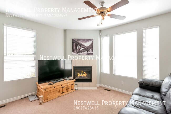 Foto del edificio - Cute 3-bed Home in Creekside Village. $300...
