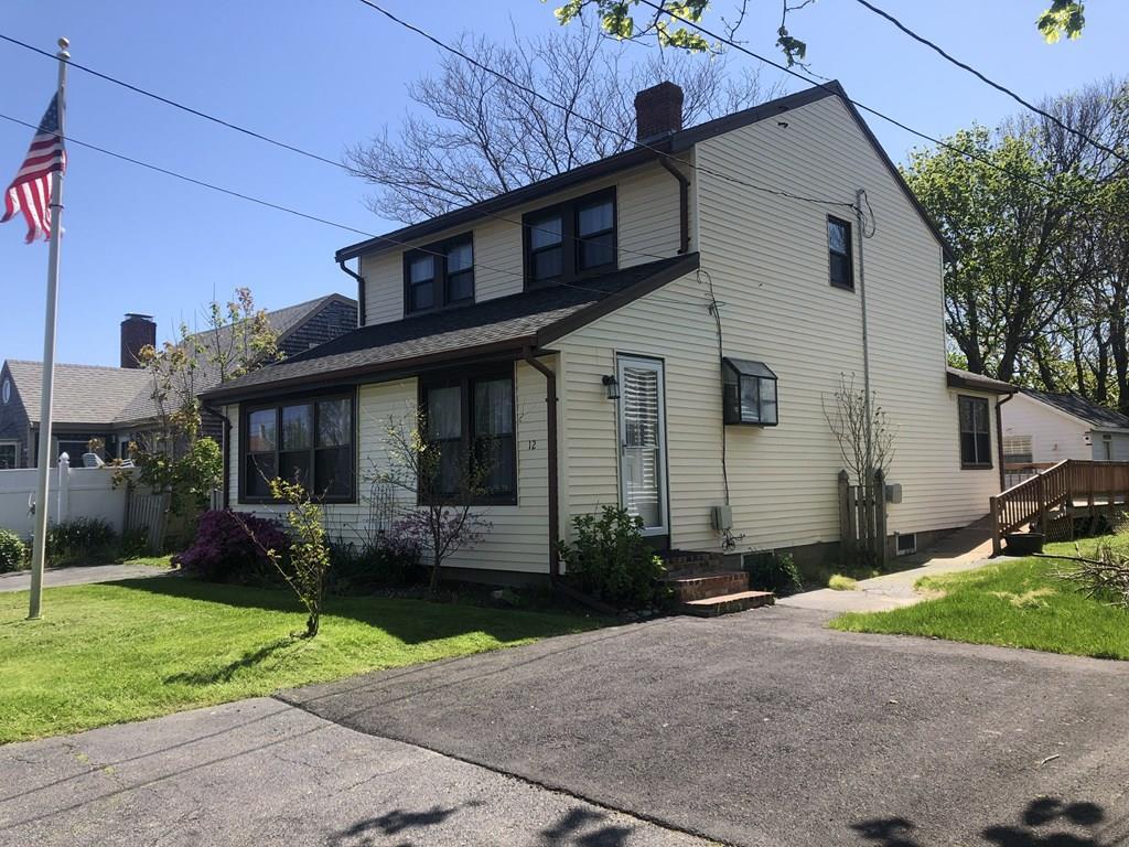 Primary Photo - 12 Quaker Rd