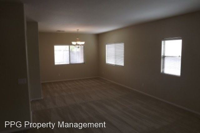 Building Photo - 4 br, 2.5 bath House - 11275 N 163rd Dr
