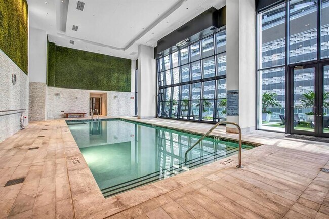 Foto del edificio - 1010 Brickell Ave