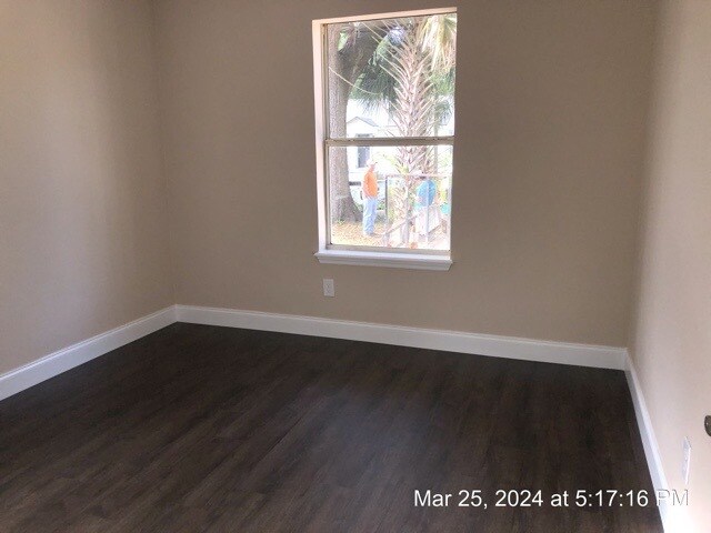 Building Photo - 3018 Plum St