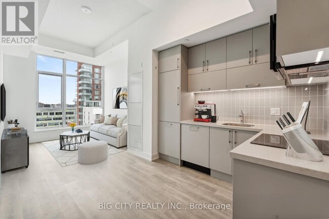 Building Photo - 38-838 Andre de Grasse St